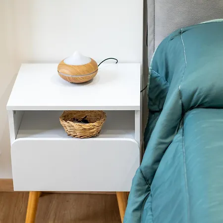 شقة 5 Guests - Modern With Balcony *