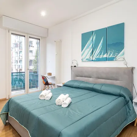 5 Guests - Modern With Balcony * Mediolan