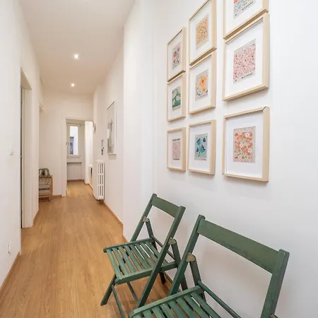 5 Guests - Modern With Balcony Mediolan